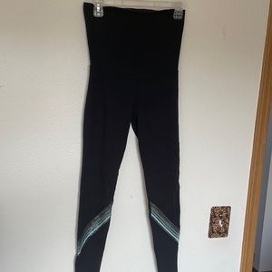 Beyond yoga maternity leggings